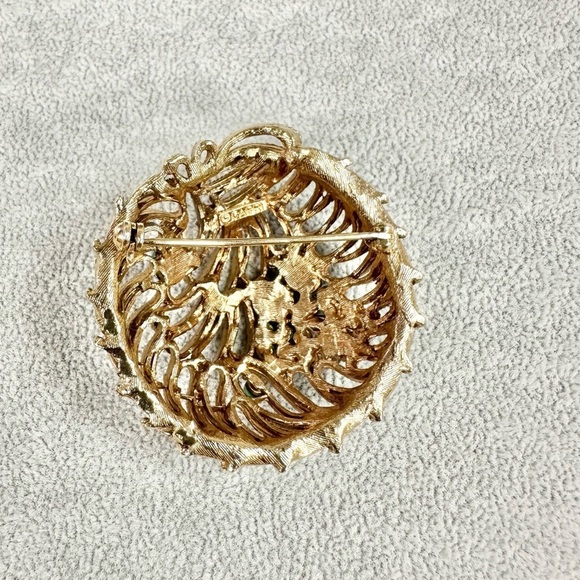 Vintage Signed CAPRI Turquoise Cabochon Burst Dome Brooch - Picture 3 of 4